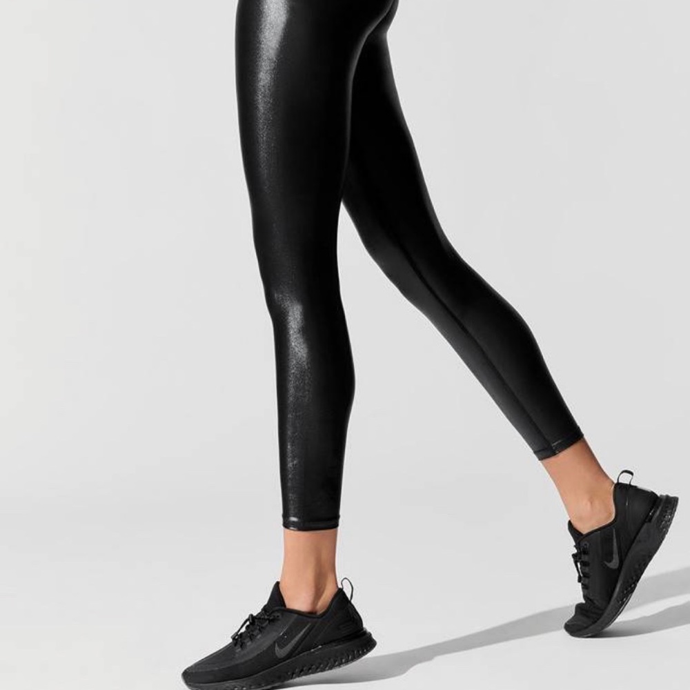 regular rise 7/8 legging in Takara shine